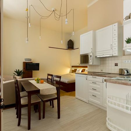 Family Buddha Apartment 부다페스트 외부 사진